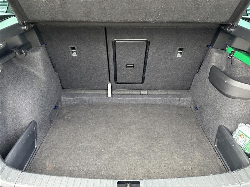 Škoda Karoq 2,0 TDI Sportline DSG ČR - fotka 11 z 41