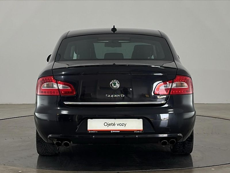 Škoda Superb L&K - fotka 17 z 26