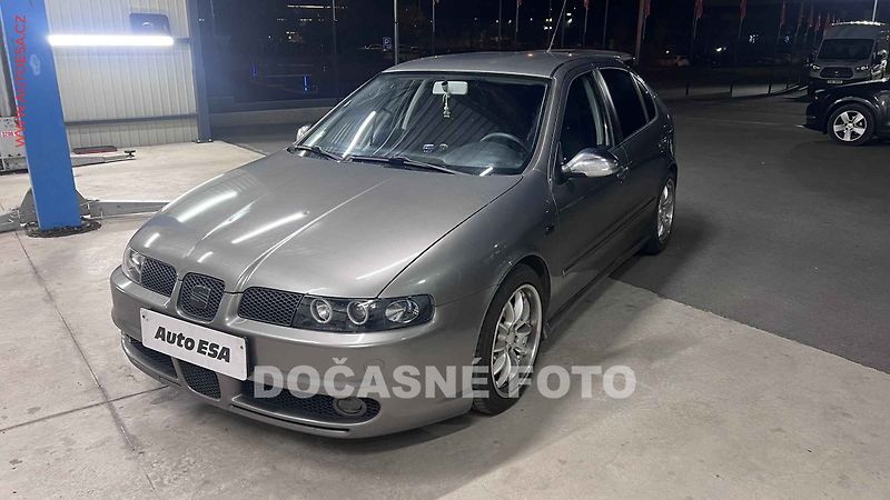 Seat Leon (2004) 1.9 TDi, Top Sport, LED - fotka 1 z 3