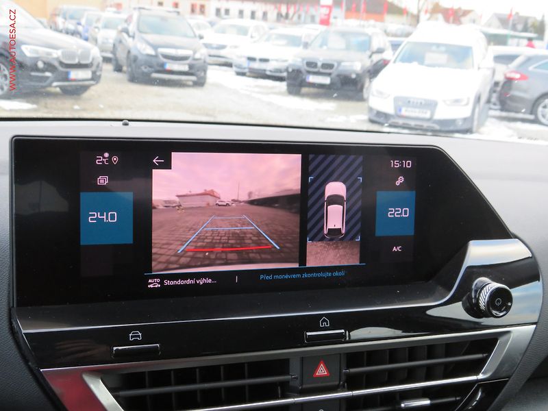 Citroën C4 (2021) 1.2 PT, 1.maj,ČR, LED, navi - fotka 23 z 36