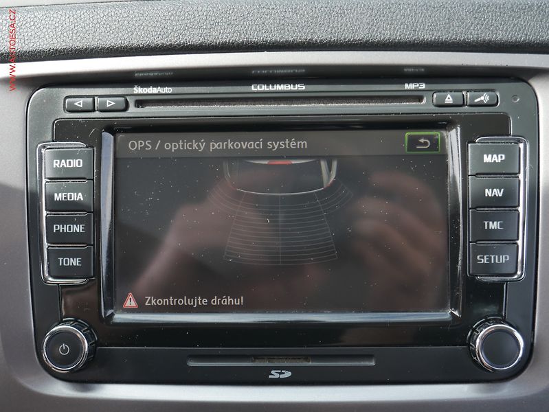 Škoda Octavia (2012) 1.6 TDi, ČR, Elegance - fotka 18 z 23