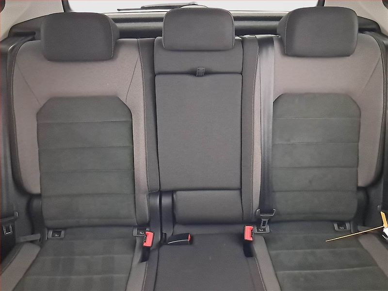 Volkswagen Golf Sportsvan (2019) 1.5 TSI, Automat, Serv.kniha - fotka 10 z 20