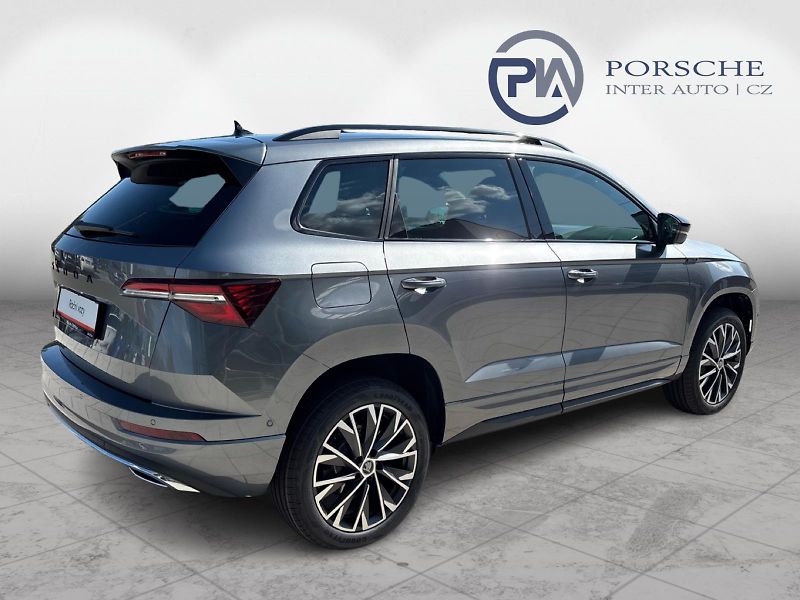 Škoda Karoq 1,5 TSI 110 kW SPORTLINE DSG - fotka 2 z 30