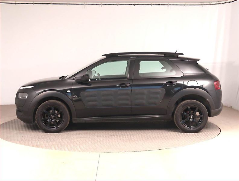 Citroën C4 Cactus (2015) 1.2 PureTech, Serv.kniha - fotka 3 z 17