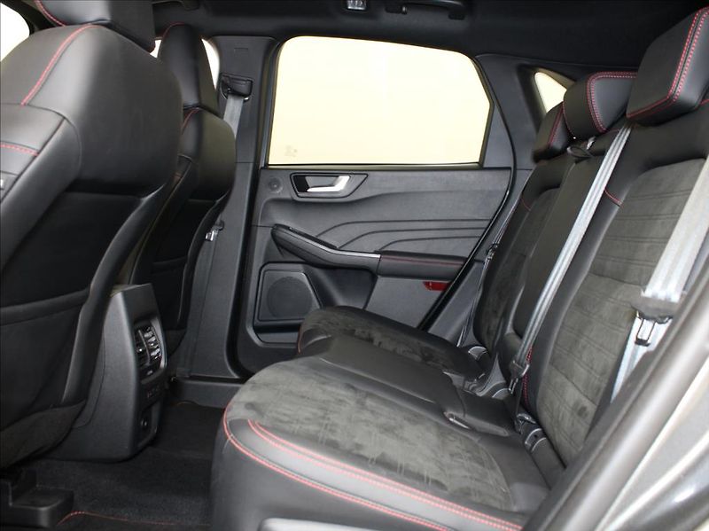 Ford Kuga 2,5 Hybrid 140kW ST-line X ČR - fotka 7 z 27