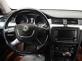 Škoda Superb (2011) 2.0 TDi, 1.maj, DSG, navi - náhled 11