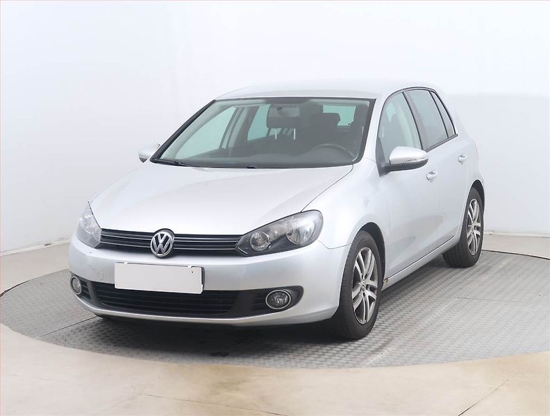 Volkswagen Golf (2012) 1.2 TSI, Tempomat - fotka 2 z 14