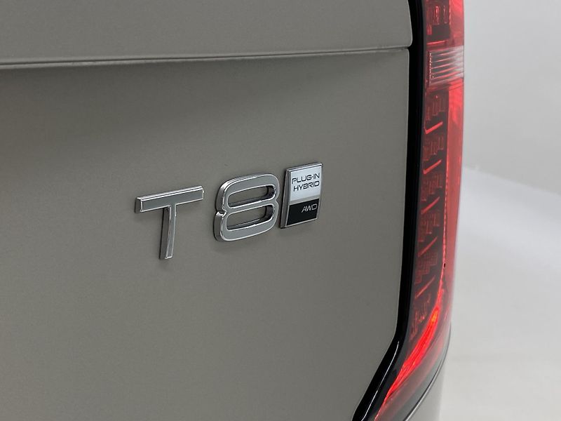 Volvo XC90 (2026) T8 AWD Plug-in BRIGHT PLUS 7m - fotka 21 z 71