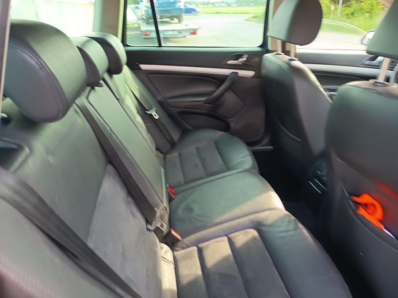 Škoda Octavia (2007) Scout 4x4 2.0i 110 kw - fotka 31 z 41