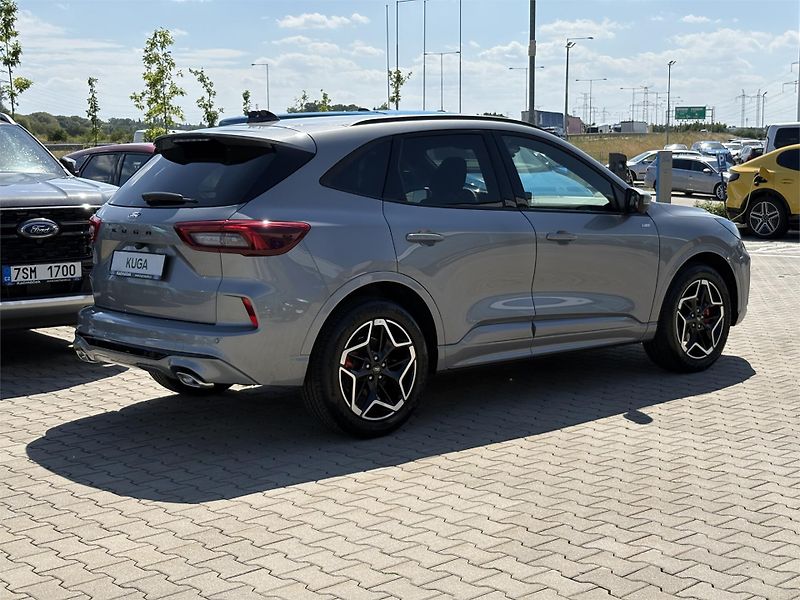 Ford Kuga (2025) ST-Line X, 5dveřová, 1.5 EcoBo - fotka 5 z 17