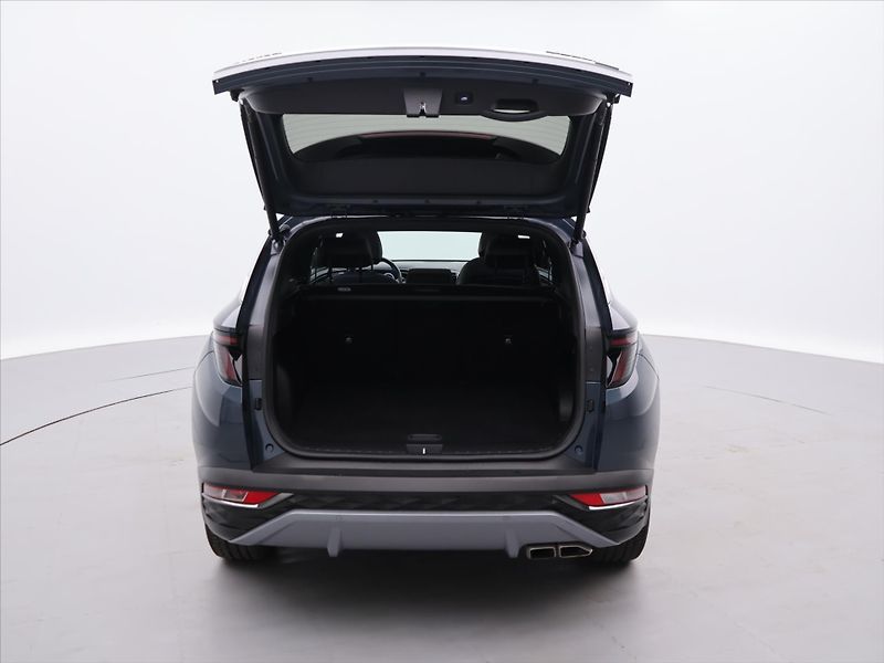 Hyundai Tucson 1,6 T-GDI 132kW 4x4 CZ Premium - fotka 9 z 36