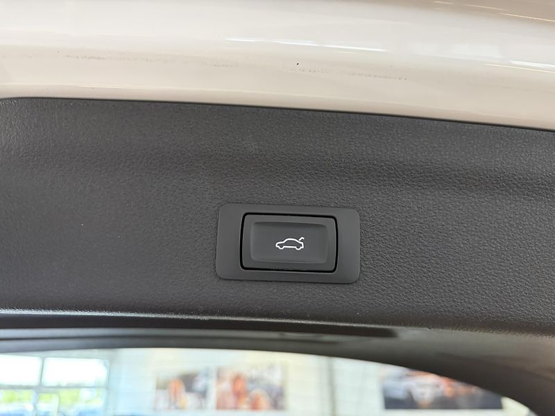 Audi A6 2.0TDi 120kW - fotka 19 z 23