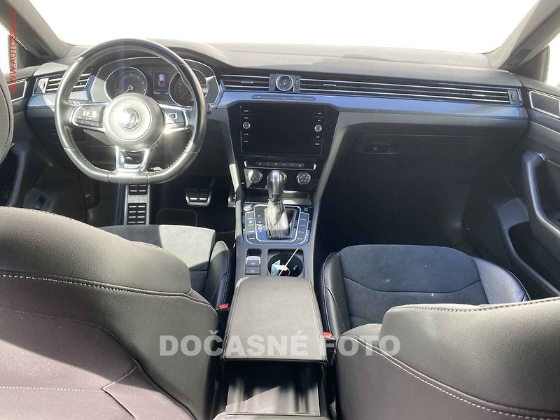 Volkswagen Arteon (2020) 2.0TSi, R-Line, DSG - fotka 8 z 20
