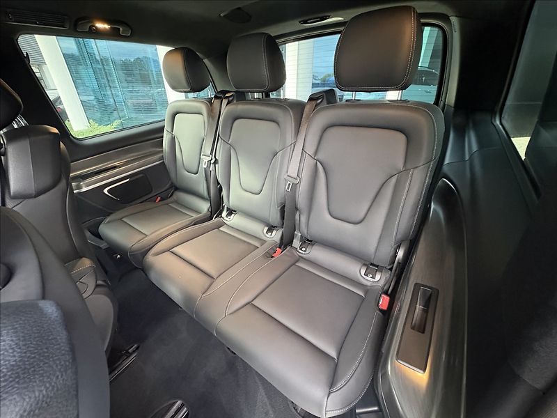 Mercedes-Benz Třídy V 2,0 V 300d Avantgarde 4M L ČR - fotka 13 z 17