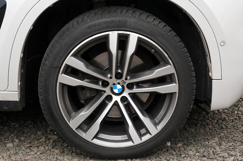 BMW X6 30d, ČR, Tažné, Harman, ACC - fotka 12 z 44
