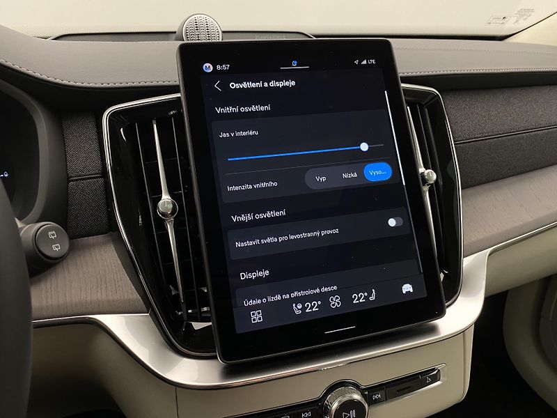 Volvo XC90 (2026) T8 AWD RECHARGE DARK ULTRA - fotka 60 z 74