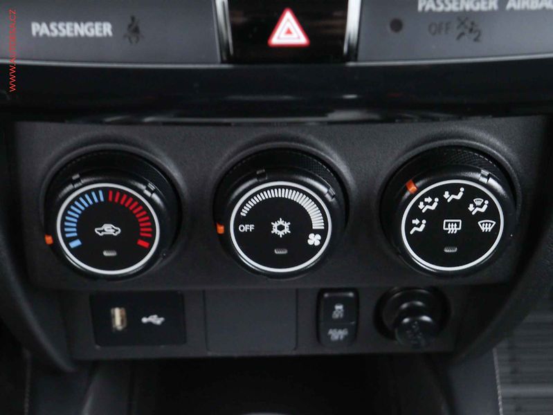 Mitsubishi ASX (2021) 2.0 MIVEC, ČR, AC, temp - fotka 12 z 14