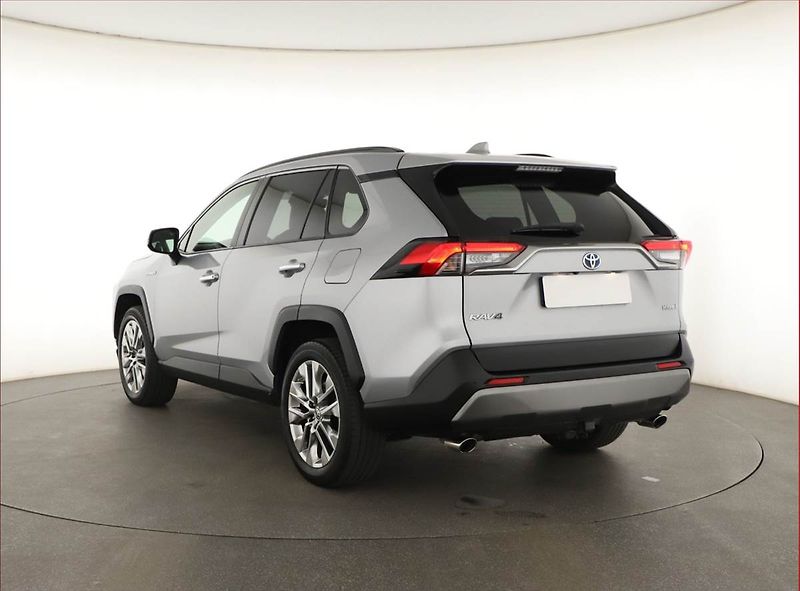 Toyota RAV4 (2021) Executive 2.5 Hybrid - fotka 4 z 18
