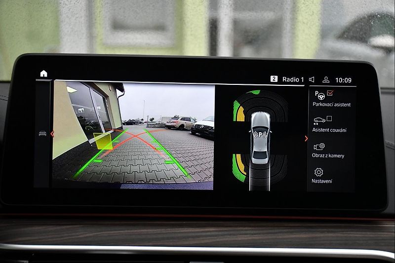BMW Řada 5 540i xD LUXURY HUD REZERVACE - fotka 40 z 46