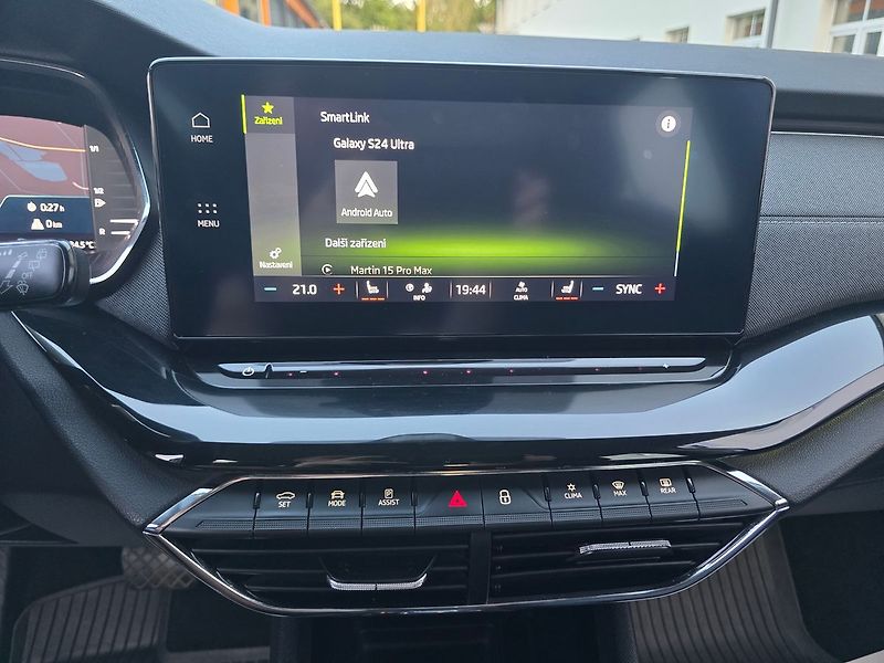 Škoda Octavia 2.0TDi 110kW DSG STYLE + NAVI - fotka 35 z 44