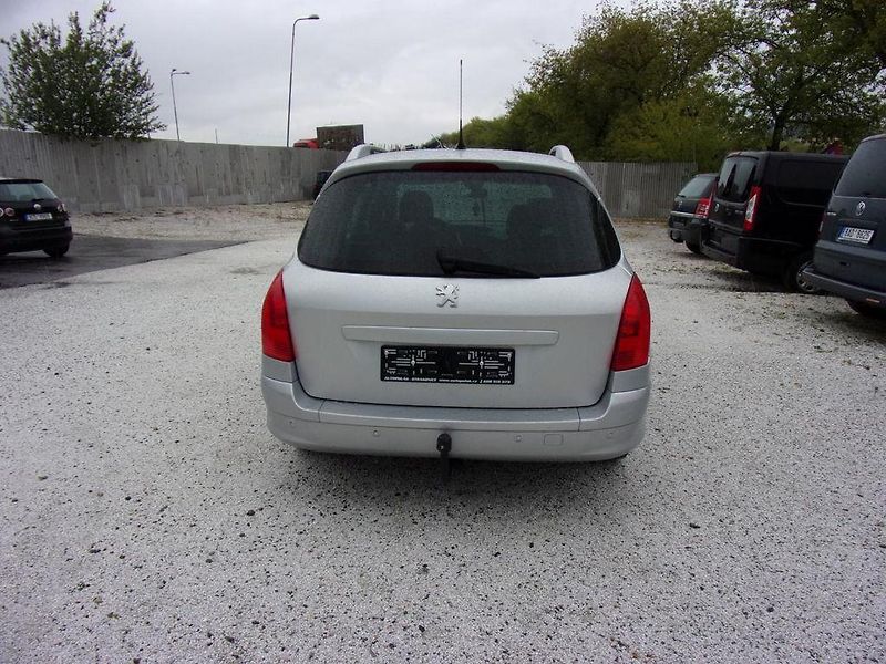Peugeot 308 sw 1.6 - fotka 4 z 19