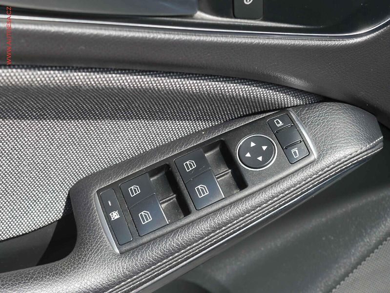 Mercedes-Benz GLA (2014) 2.2CDi 4Mat, 2.maj,ČR - fotka 11 z 22