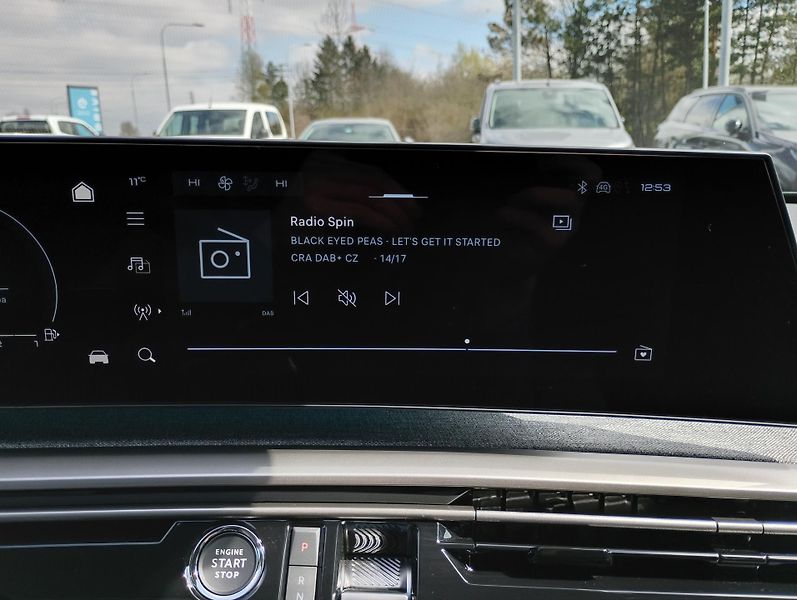 Peugeot 5008 (2025) GT Hybrid 145 e-DCS6 - fotka 13 z 28