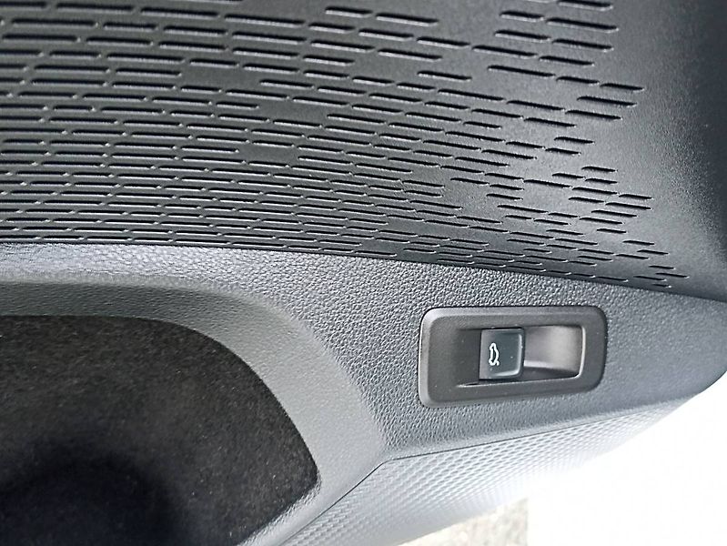 Škoda Octavia (2023) 2.0 TDI DSG Head Up. tažné MAT - fotka 11 z 35