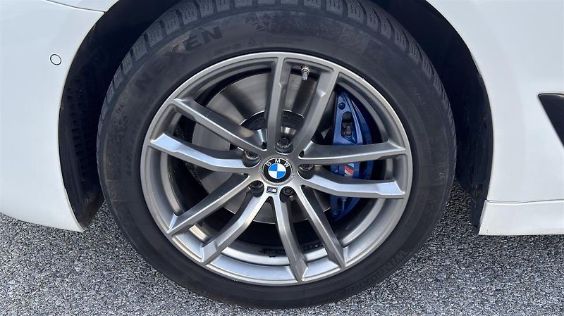 BMW Řada 5 530xd Touring Mpaket ČR DPH - fotka 4 z 17