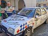 Přehlídku závodních aut a motocyklů pořádal Autoklub Mělník.