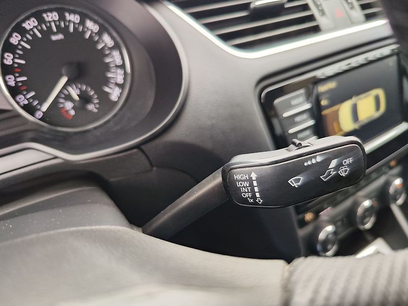 Škoda Octavia 1.6 TDI/81kW Style - fotka 25 z 28