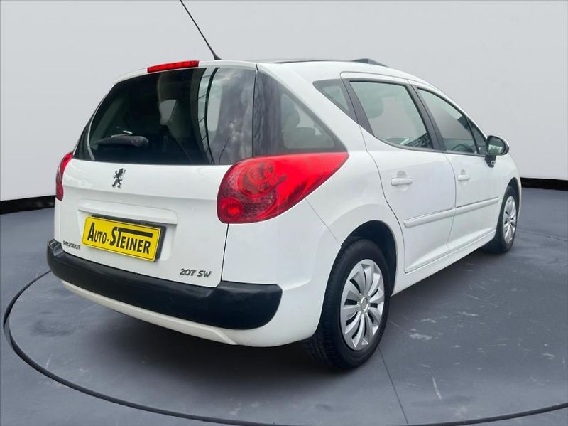 Peugeot 207 1,4 i, Klima  SW - fotka 8 z 17