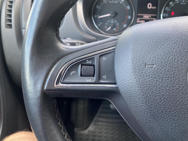 Škoda Roomster 1.2 TSI 63kW-1xMAJ.- 81 000KM - fotka 19 z 42