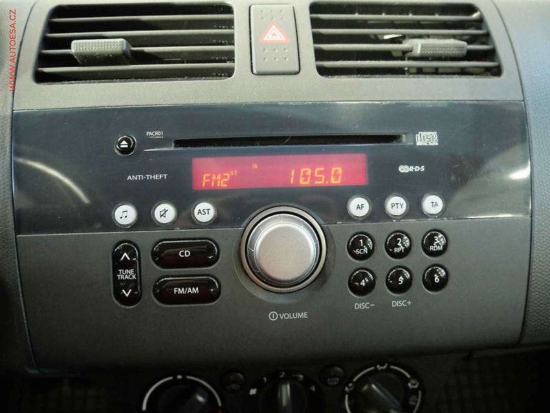 Suzuki Swift (2006) 1.4i, AC, STK5/28 - fotka 17 z 19