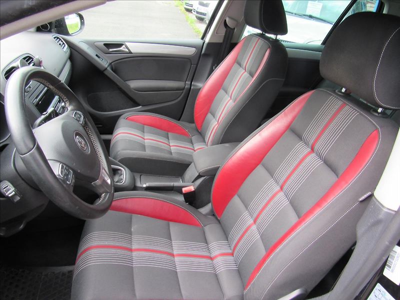 Volkswagen Golf 1,2 TSI 63kW Trendline - fotka 10 z 33