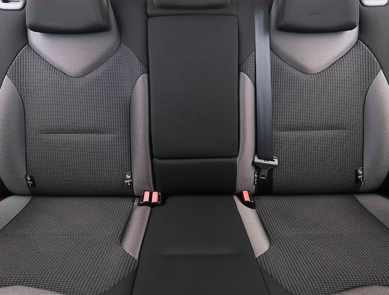 Peugeot 308 (2011) 1.6 HDi, Tempomat - fotka 10 z 18