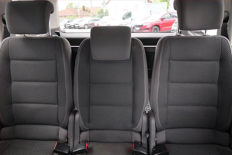 Volkswagen Touran (2011) 1.6 TDI, Tempomat - fotka 10 z 14