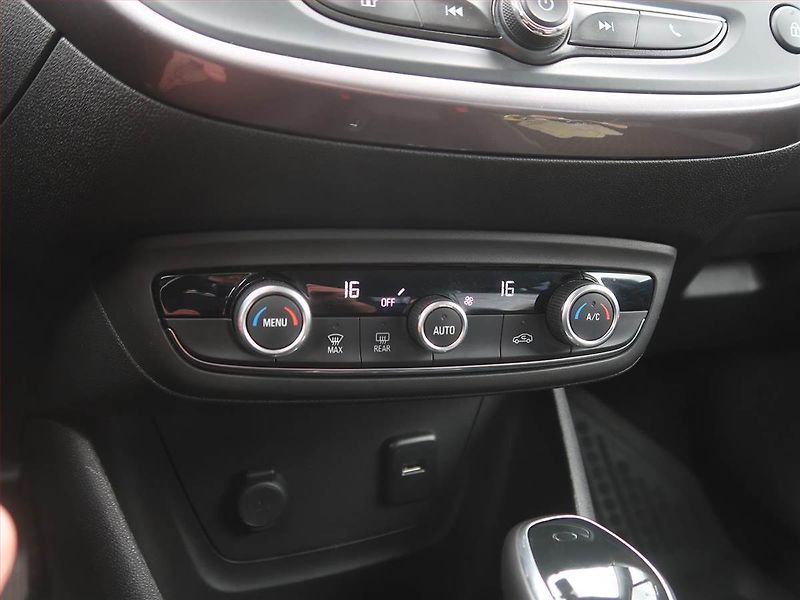 Opel Crossland X (2018) 1.2 Turbo, Automat, Serv.kniha - fotka 16 z 17