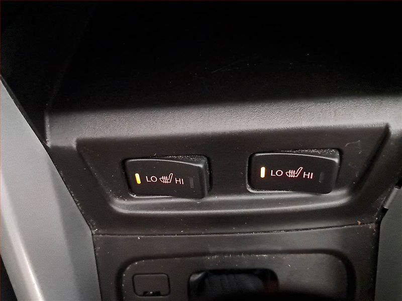 Suzuki Vitara (2018) Premium 1.6 VVT, Automat, ČR - fotka 16 z 20