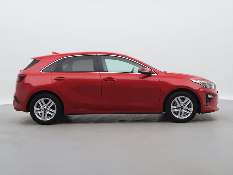 Kia Ceed 1.0 T-GDi 88kW GT-Line CZ - fotka 8 z 27
