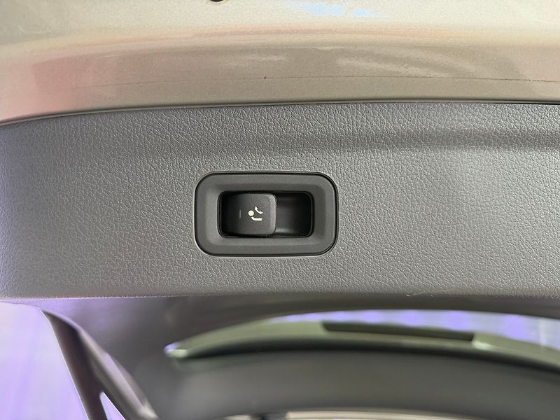 Mercedes-Benz GLE 400d 4MATIC AMG, AIRMATIC, WEB - fotka 27 z 30