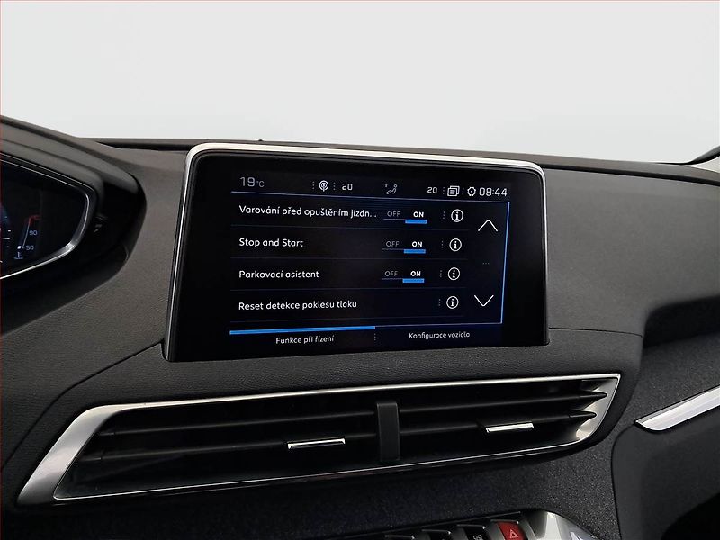 Peugeot 5008 (2017) PureTech 130, Automat, 7 míst - fotka 21 z 27