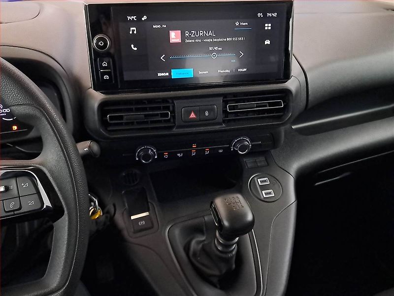 Citroën Berlingo (2024) Plus 1.2 PureTech, 5Míst, ČR - fotka 12 z 18