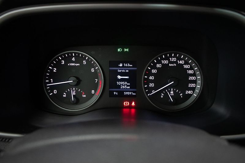 Hyundai Tucson 1.6T-GDI 130kW*KAMERA*TAŽNÉ*ČR - fotka 20 z 34