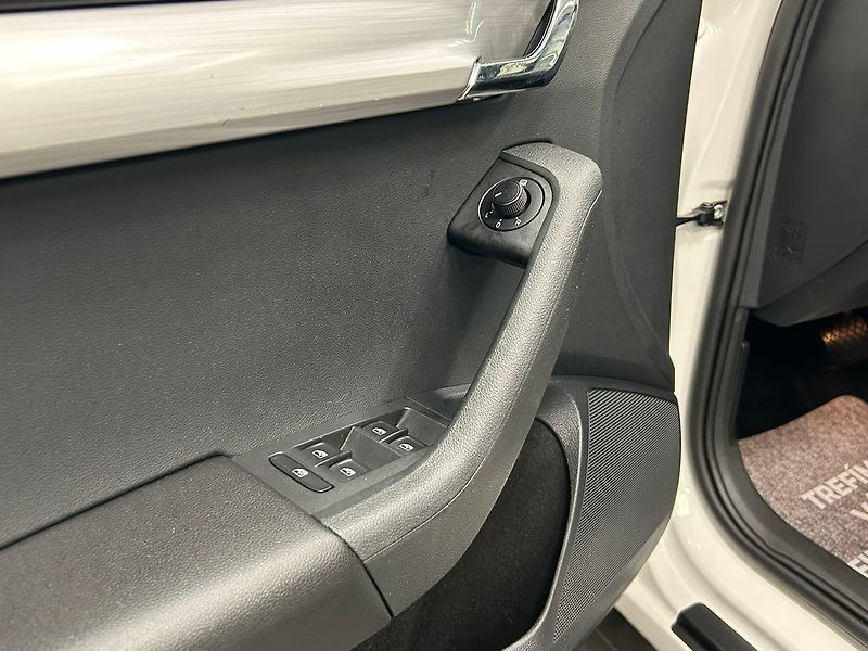 Škoda Octavia (2019) 1.5 CNG DSG Ambition 2019 | Zá - fotka 16 z 64