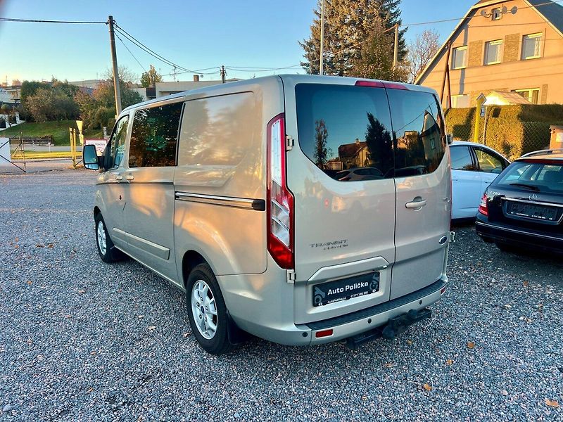 Ford Transit Custom (2013) 2.2TDCi 114 kW 5 míst L1 - fotka 7 z 19