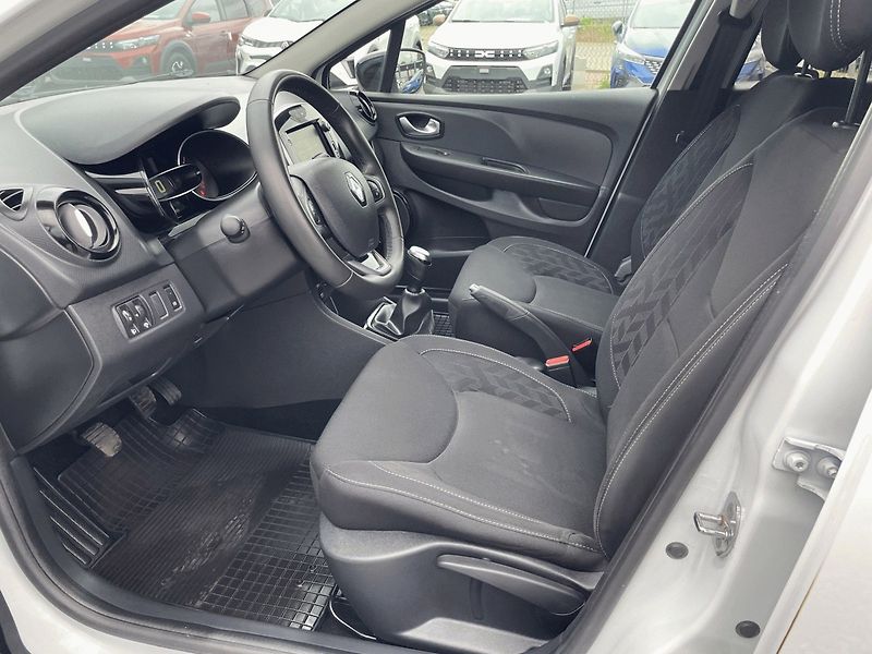 Renault Clio (2020) 0.9 TCe,56kW,Limited,ČR - fotka 12 z 35