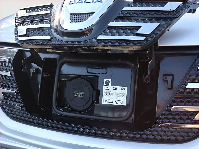 Dacia Spring (2022) Electric 45 (27 kWh), SoH 91% - fotka 15 z 16