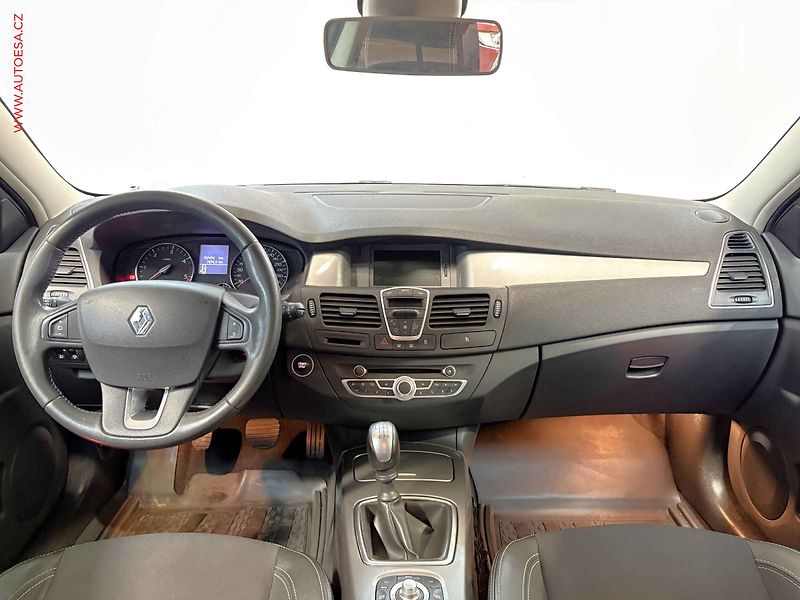 Renault Laguna (2011) 1.5 dCi, 2.maj,ČR, AC, navi - fotka 8 z 16