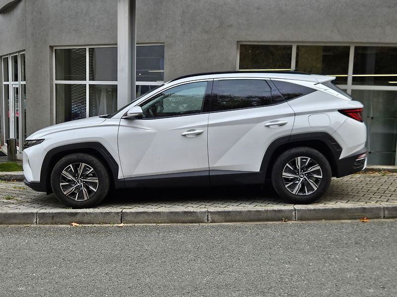 Hyundai Tucson 1,6 T-GDi, Smart, 1.majitel - fotka 2 z 17
